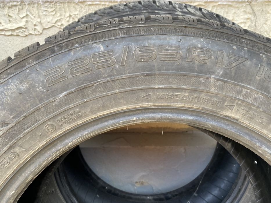 Vand 5 anvelope 225/65/R17 m+s
