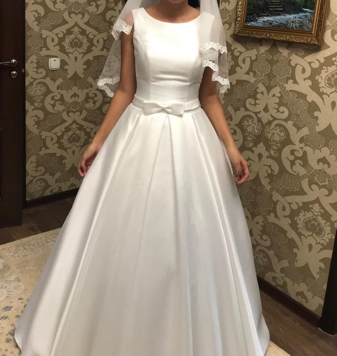 Платье продам