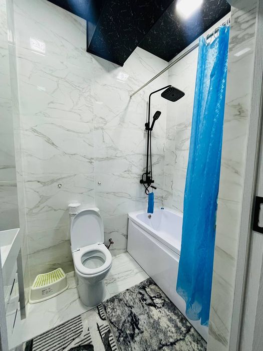 Замона ресторан 5 хона квартира сотилади