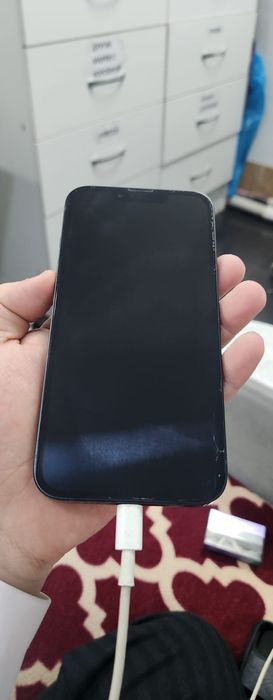 Продам IPhone 13 256gb