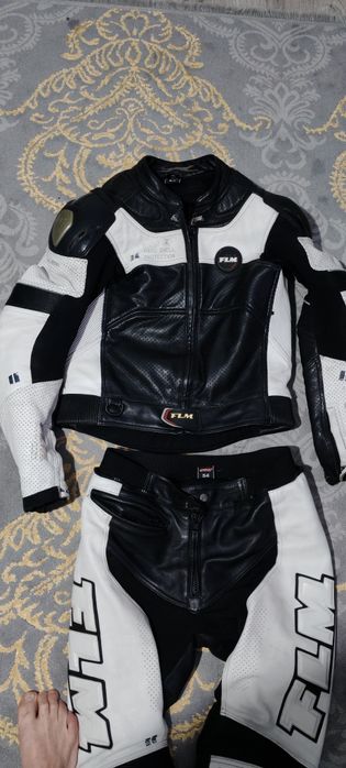 Echipament motocicletă FLM de vânzare