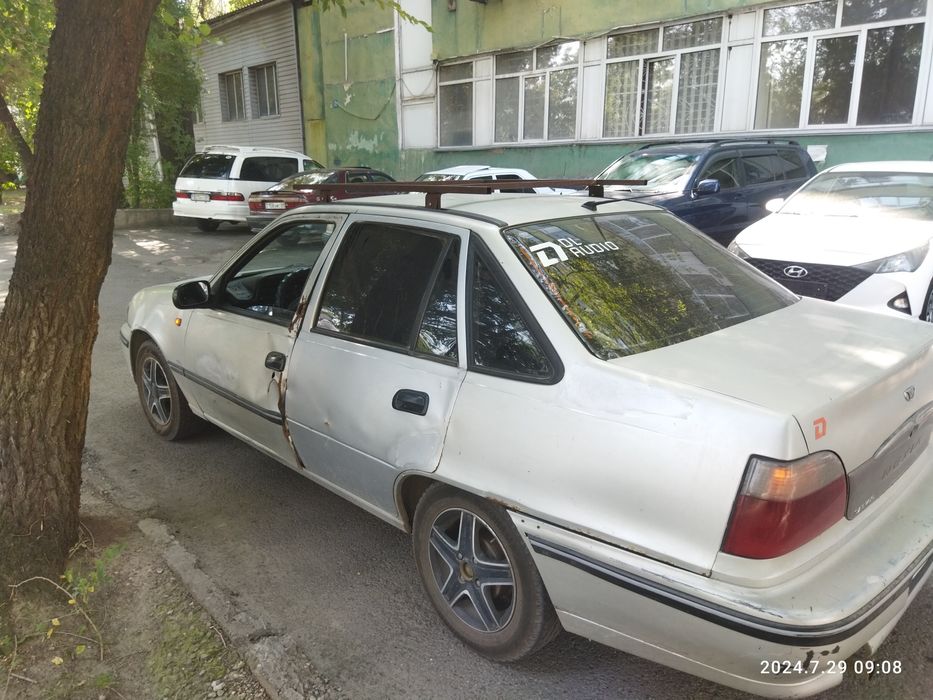 Нексия 1 срочно продам