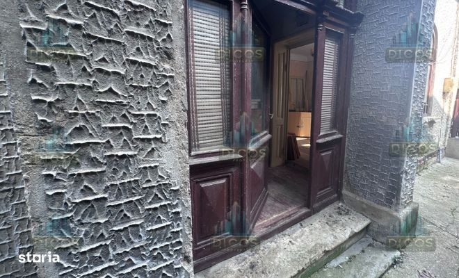 Casă de vânzare cu 3 camere