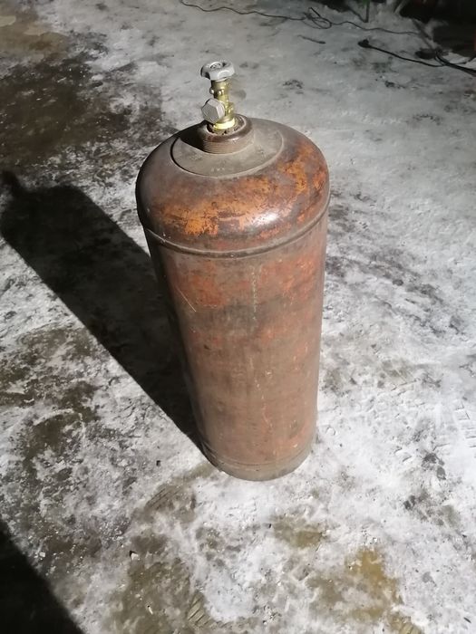 Продам большой газовый балон