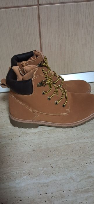 Ghete de piele noi 36