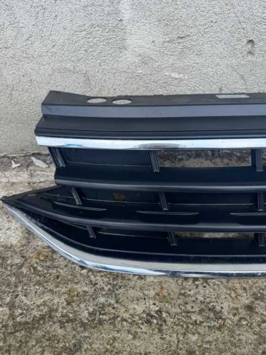Grila centrala bara fata VW Tiguan an 2016 - 2019