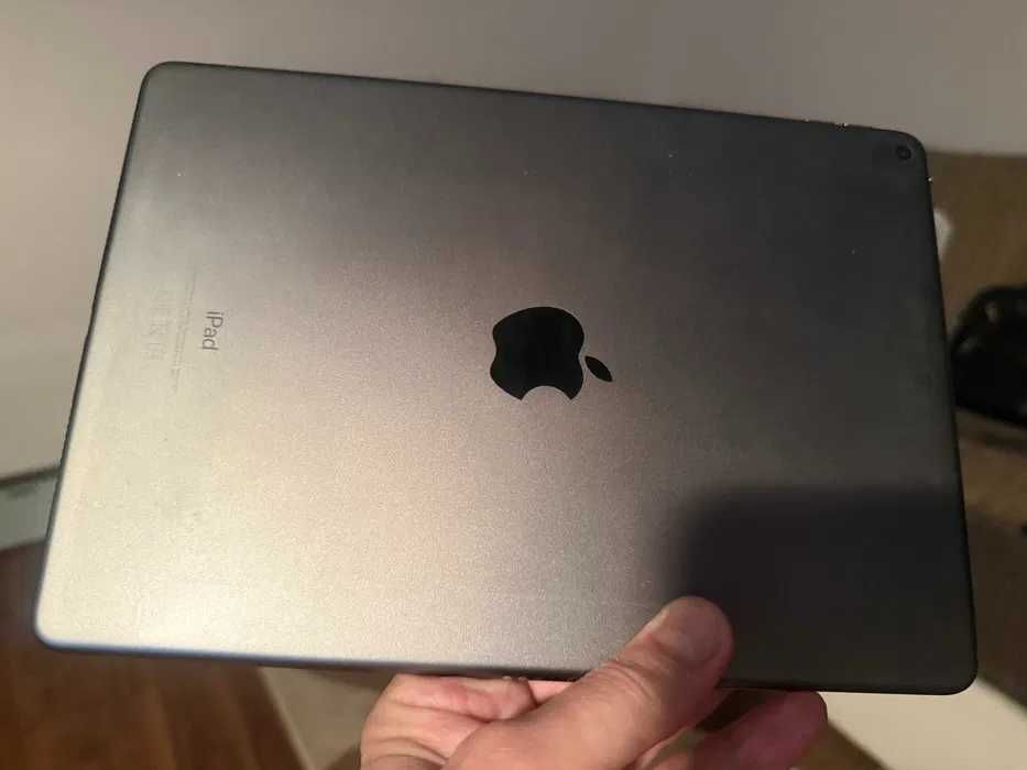 iPad Air impecabil
