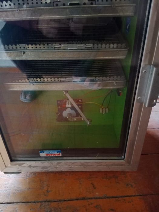 Инкубатор автоматический