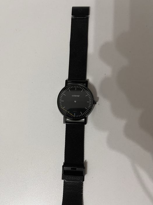 Часы Cosmo кварцевые.