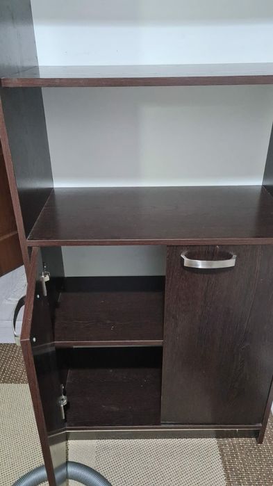 Шкаф книжный. Офисный.