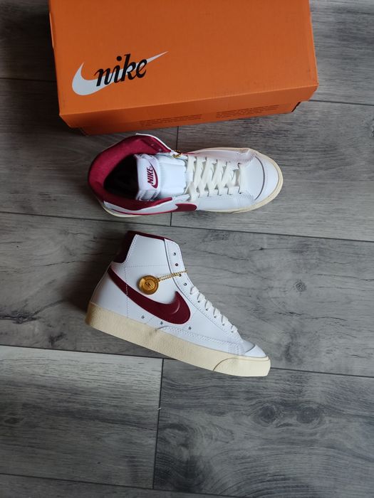Nike Blazer Mid '77
