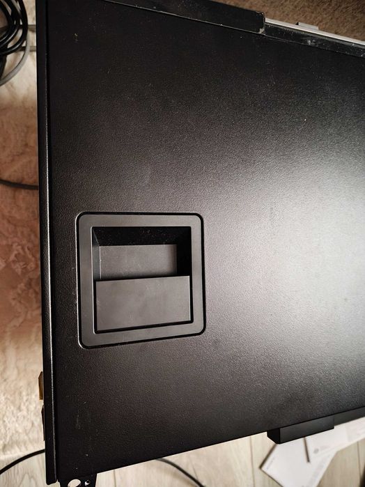 PC Компютър настолен DELL