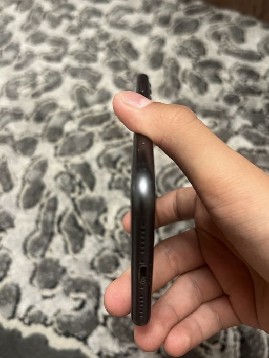 Продаю iPhone 11 128
