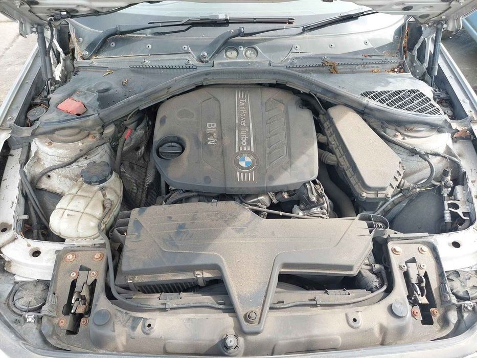 Prag Dreapta BMW Seria 1 2012 Hatchback Argintiu