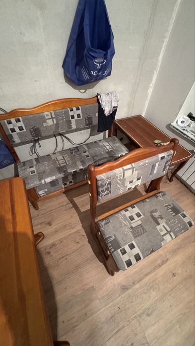 Кухонный уголок диван стол