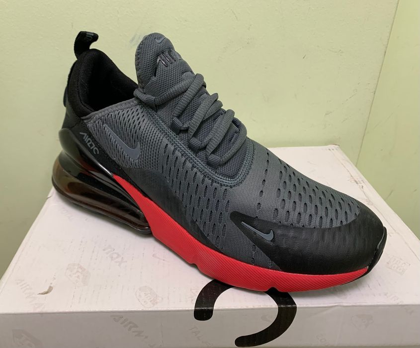 Нови мъжки маратонки Nike Air Max 270 grey/red номер 43