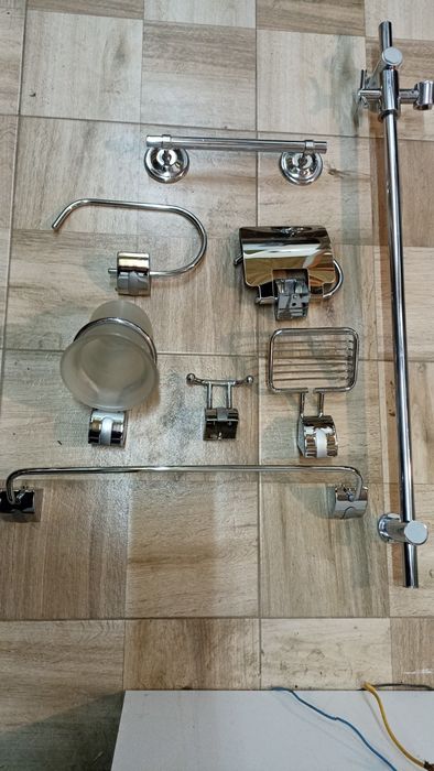 Set sapte piese accesorii baie nichelate