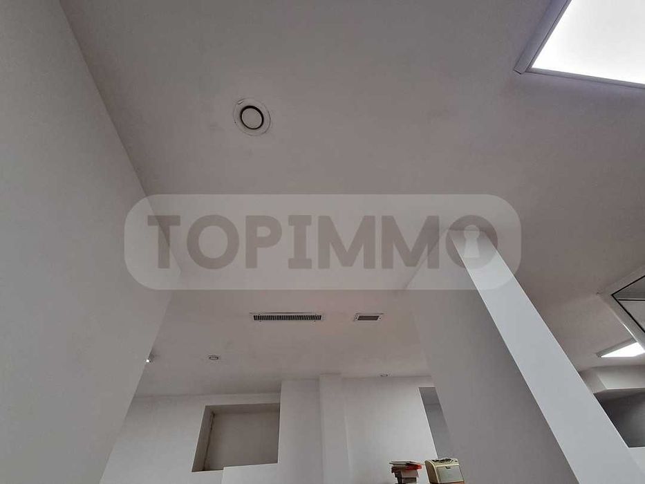 Продава се Магазин в Варна, Център - 198 кв.м за 1768 €/кв.м - Снимка #10