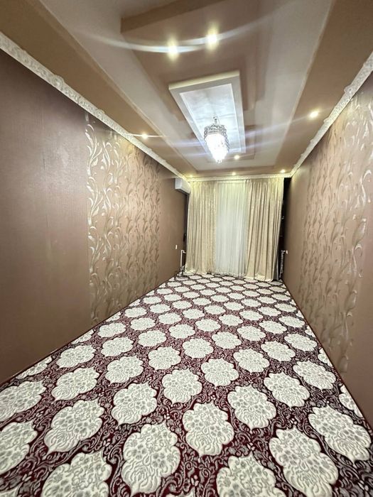 Ижарага берилади 1-2 хона килинган гарден хаусда  жойлашган