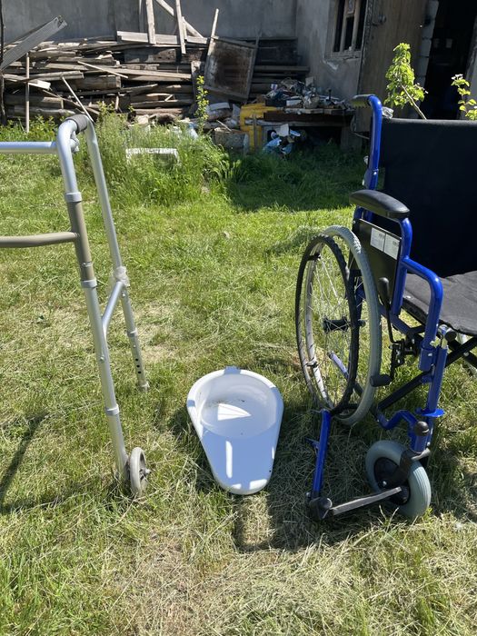 Инвалидная коляска