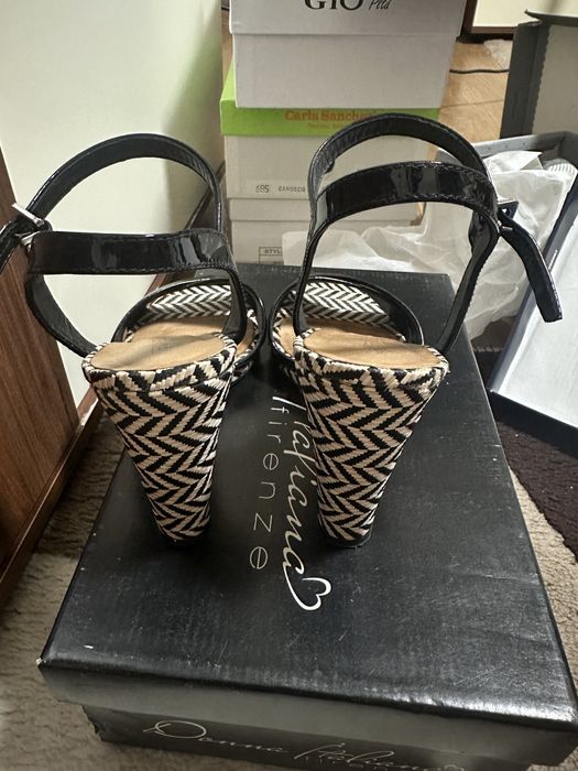 Сандали Бежови 39 номер