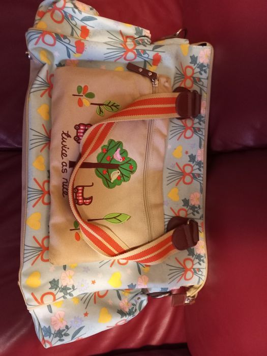 Geanta multifuncțională pentru bebelusi