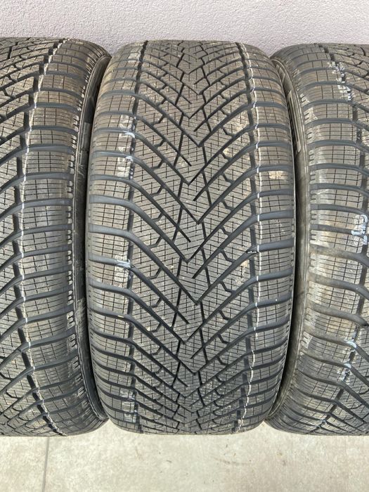 255 40 21 Anvelope de iarna noi Pirelli Scorpion Winter
