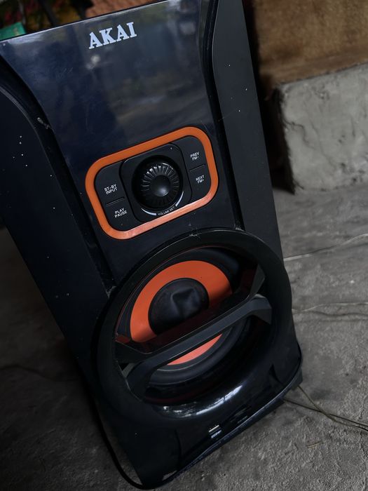 Set boxe Sony, Samsung și AKAI + 2 boxe suplimentare