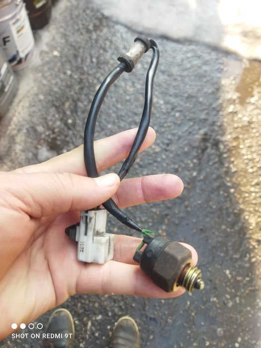 Мазда кронос лягушка задний ход