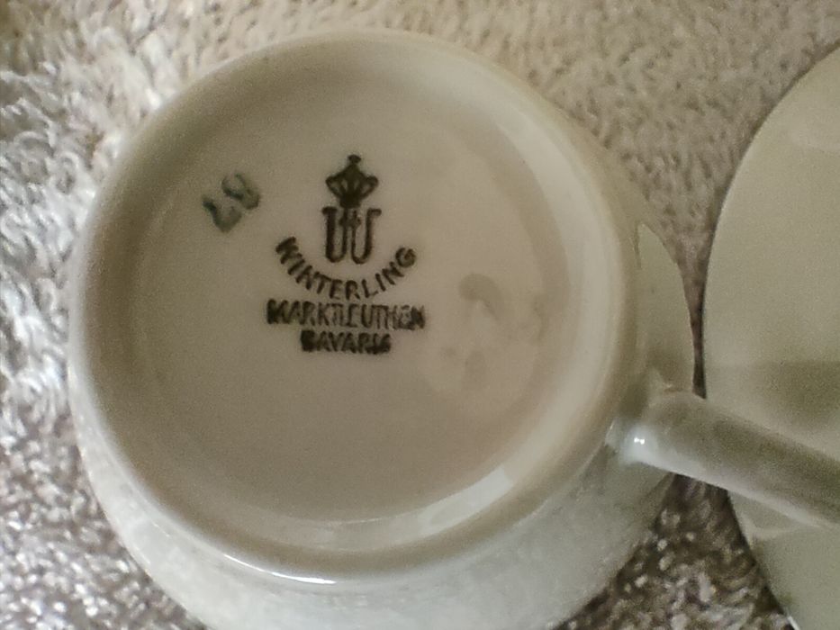 Стар Баварски порцеланов сервиз за чай или дълго кафе в топ състояние.