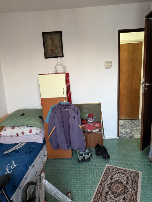 Vand apartament 3 camere