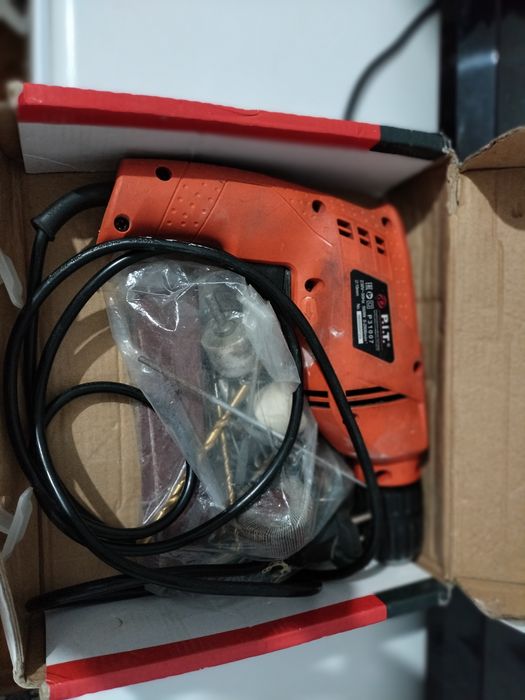 Продам телевизор и шуруповерт