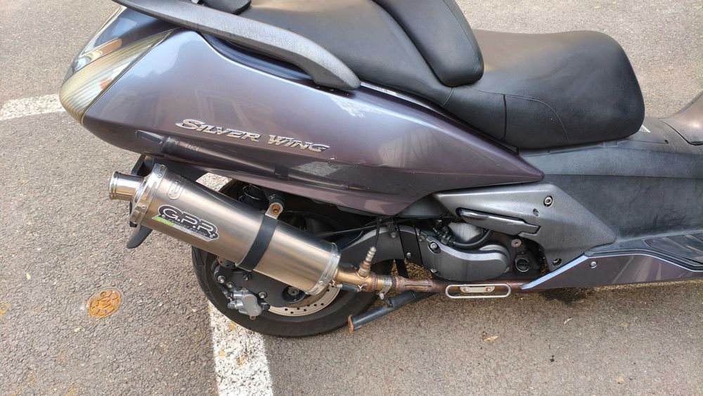 Honda Silver Wing 400