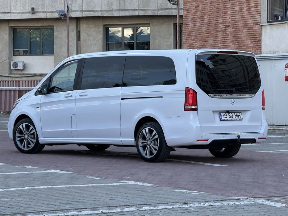 Inchiriez microbuz V class 8 locuri