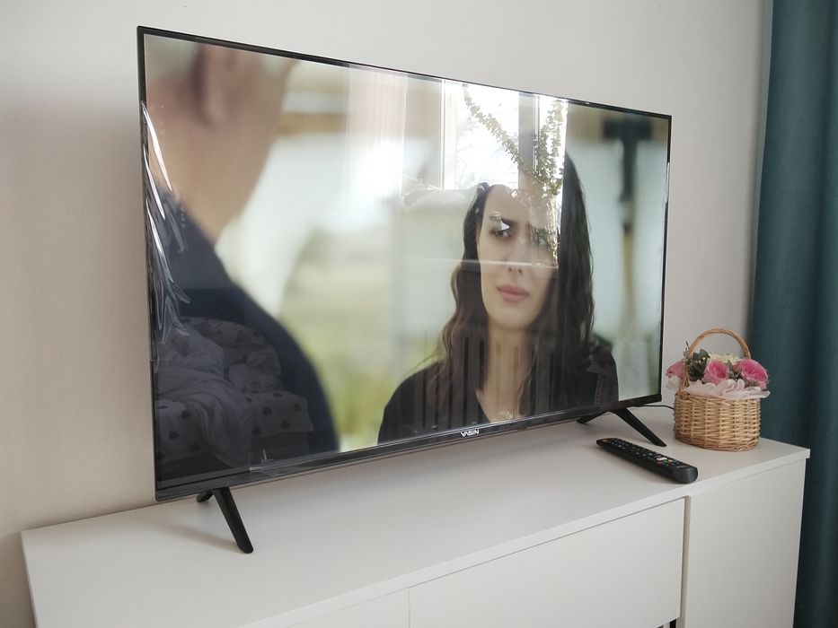 Телевизор Yasin новая