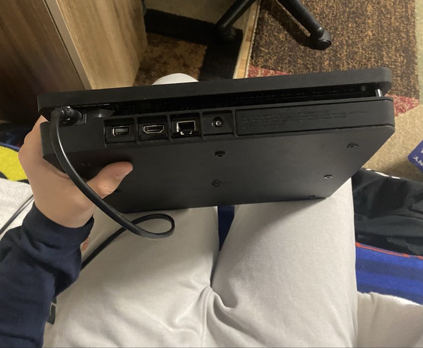 playstation 4 slim