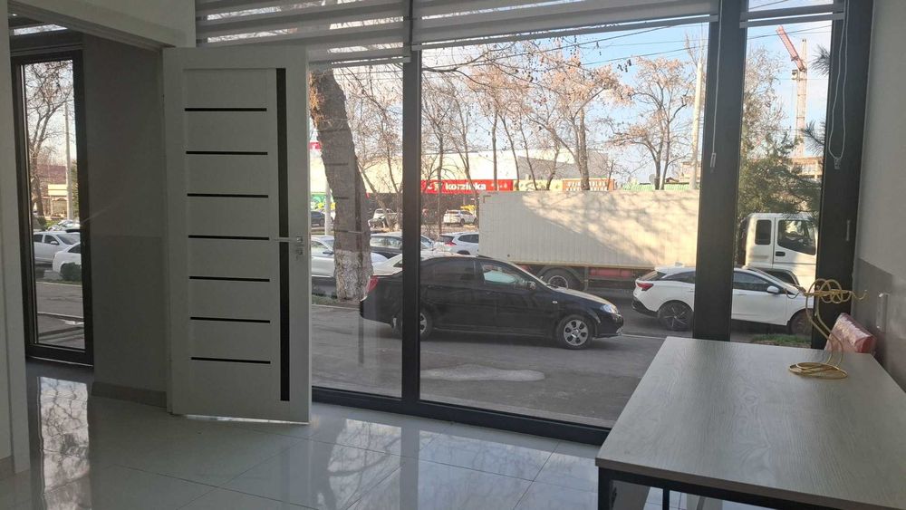 СРОЧНО Сдаётся в помещение под клиника Ижарага жой берилади