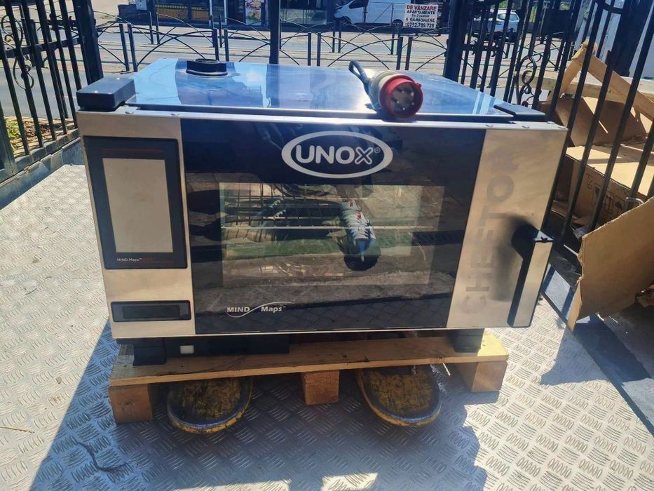 Cuptor profesional gastro, gastronomic Unox digital 2022 gastronomie, convectie 3 tavi