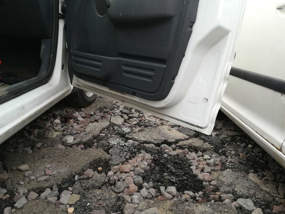 Dezmembrez/Piese Ford Connect 1.8 Tdci 90 Ps 2009 E4 R3PA