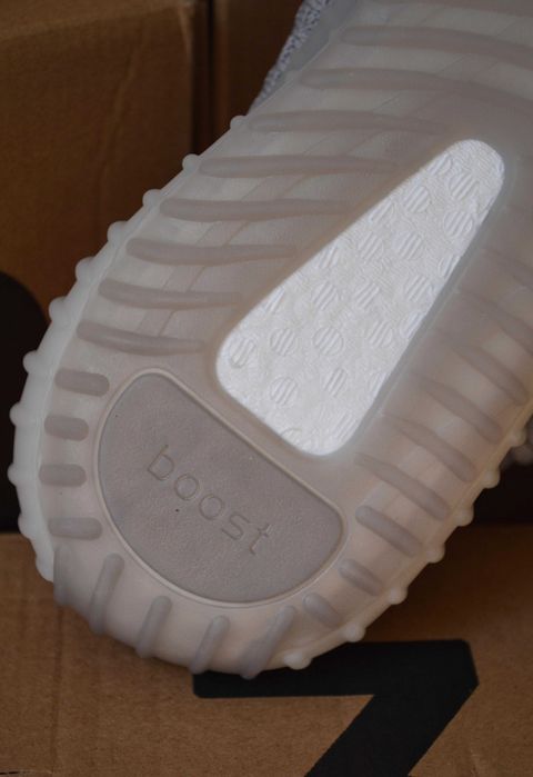 Yeezy 350 tail light 41/42/43/44 + box