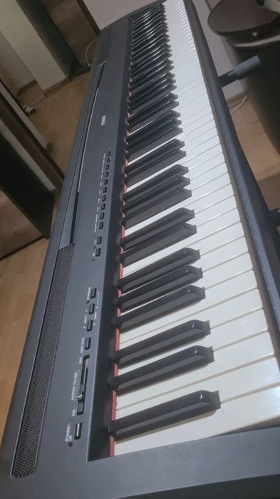 Yamaha P-85 | Pian digital 88 clape grele + stativ + pedală
