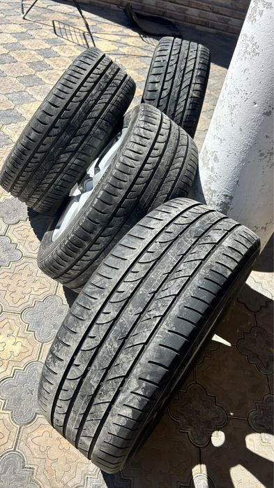 летние безкамер шины с дисками датчиком давление