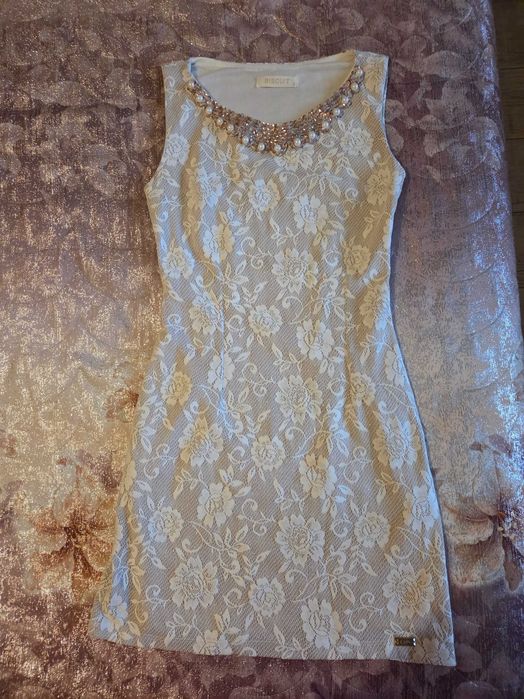 Рокля размер s нова