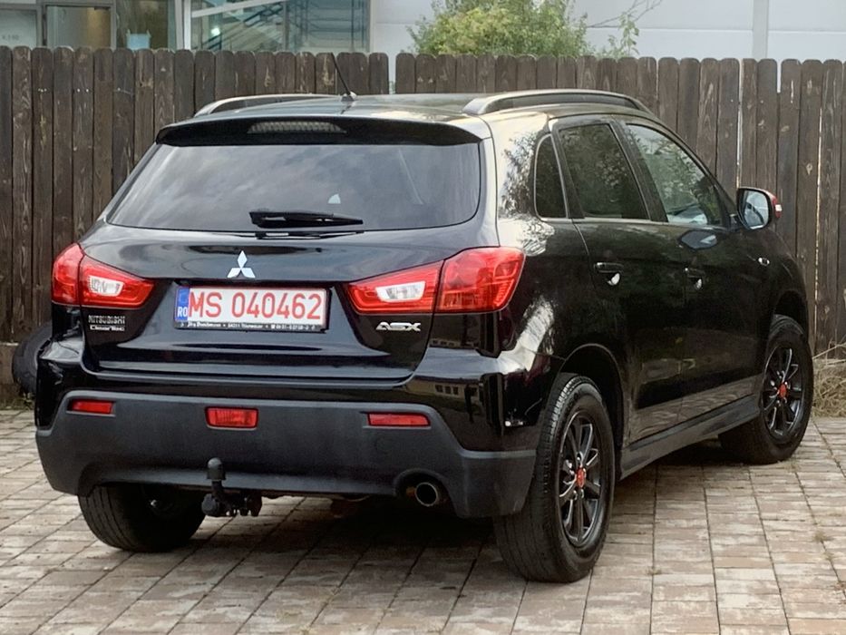Mitsubishi ASX I.6 benzina + GPL * RAR efectuat * GARANTIE * Livrare * Camera * Pano * Piele * GPS * Scaune incalzite * Carlig * Xenon * LIVRARE *