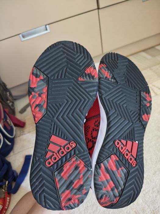 Нови мъжки маратонки adidas ownthegame номер 43 1/3