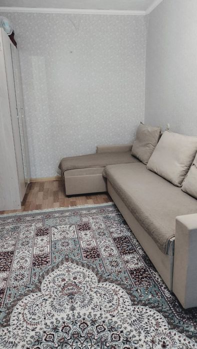 Продам квартиру .