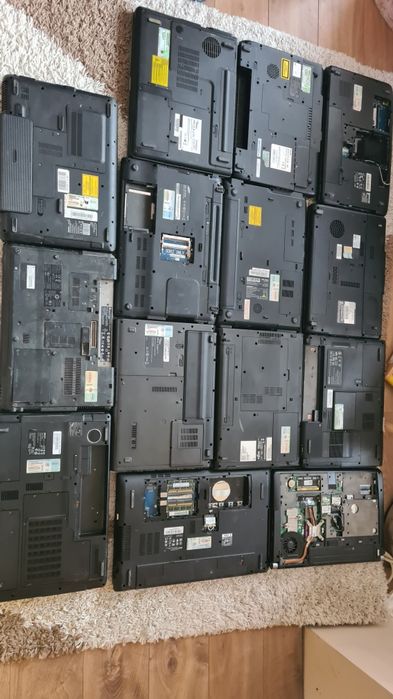 Vând telefoane,laptopuri pentru piese de schimb,între 70 lei -100 lei