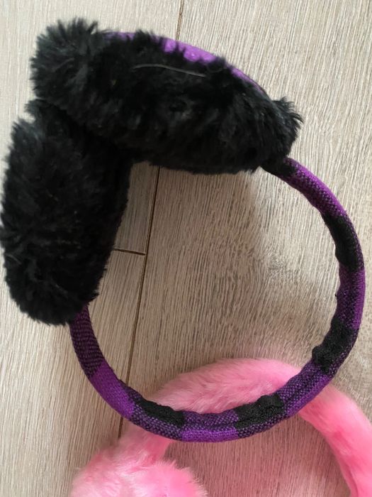 Раница изкуствена кожа и ушанки