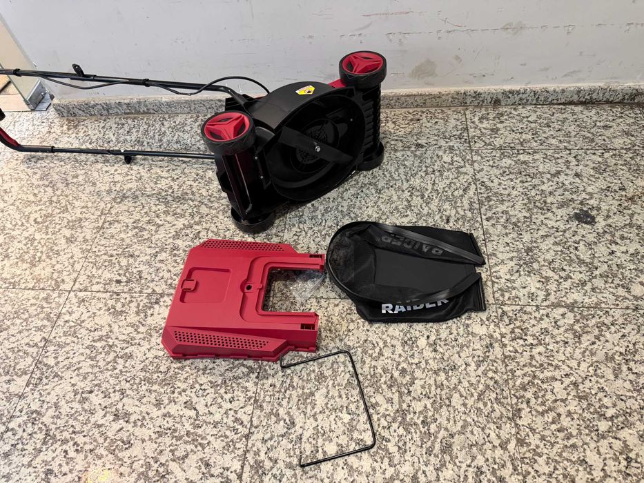 Косачка 1400W 33cm 30L 500m2 RD-LM31
