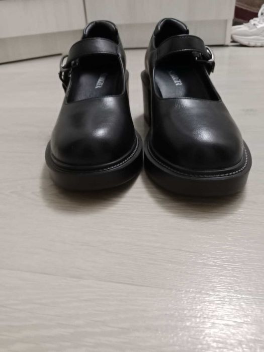 продам    туфли      38  размера   новые